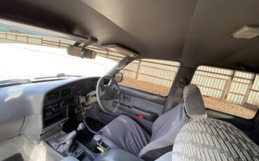 Toyota-hilux-diesel-1995-red-14