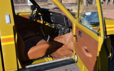 Toyota-hilux-pickup-truck-1976-yellow-5