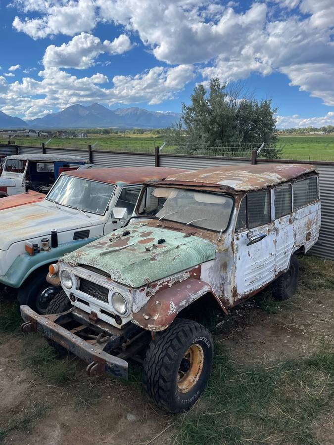 Toyota-land-cruiser-1965-1