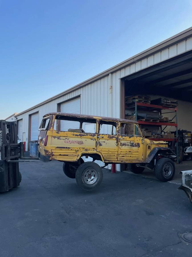 Toyota-land-cruiser-1965