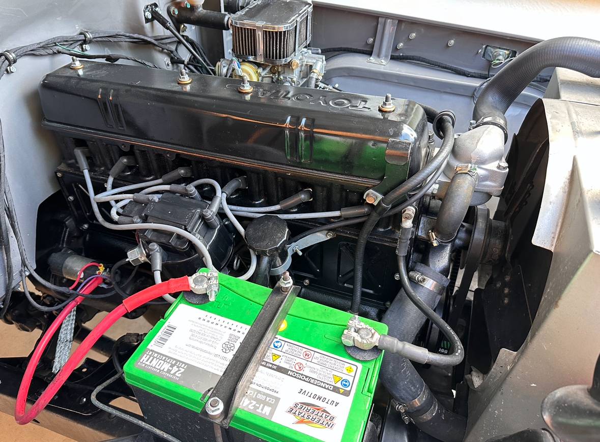 Toyota-land-cruiser-1970-grey-18