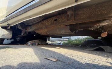 Toyota-land-cruiser-1983-yellow-4