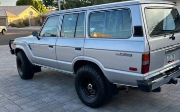 Toyota-land-cruiser-1985-silver-2