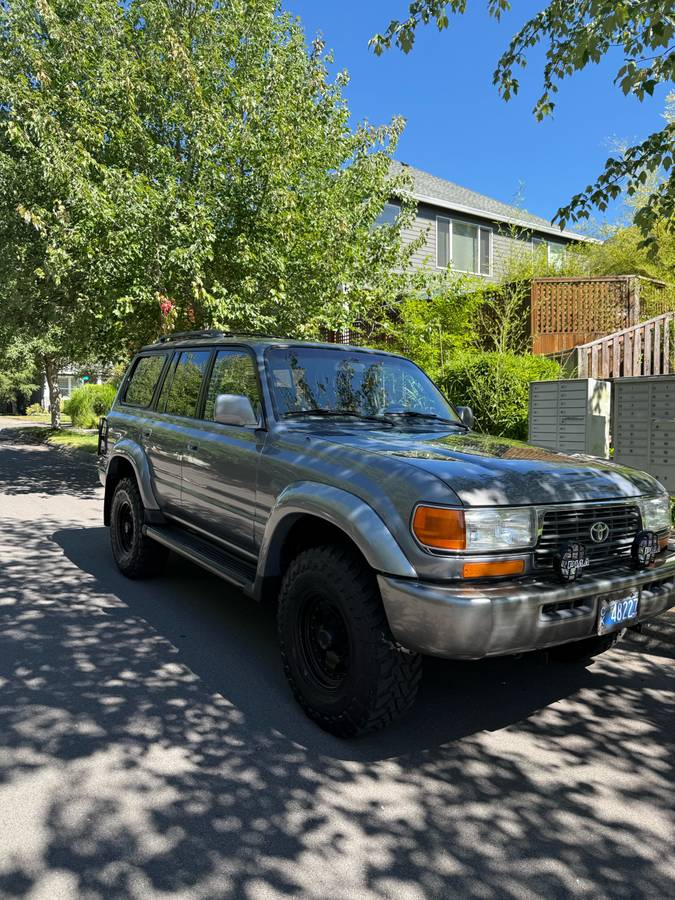 Toyota-land-cruiser-1995-grey-3