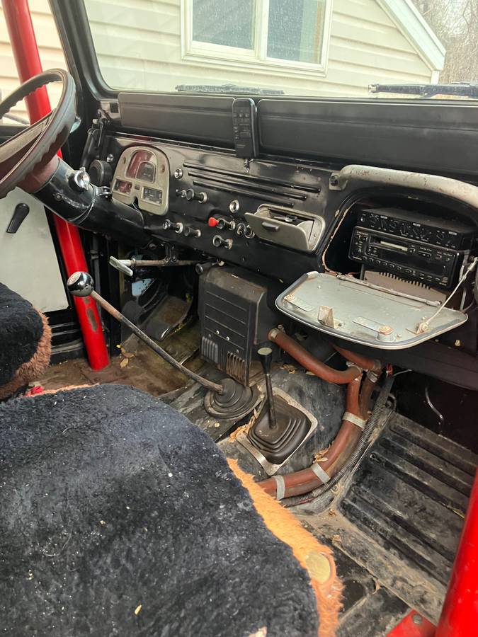 Toyota-land-cruiser-fj40-1967-black-3