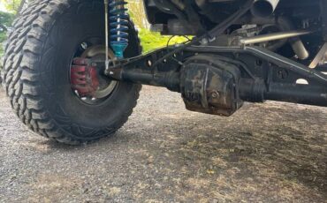 Toyota-land-cruiser-fj40-1969-silver-8