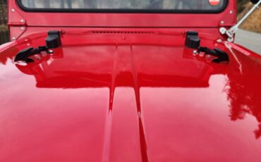 Toyota-land-cruiser-fj40-1972-red-7