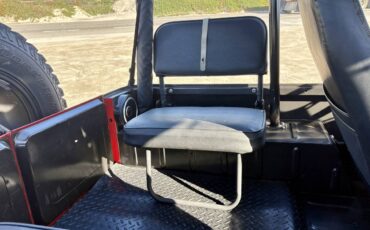 Toyota-land-cruiser-fj40-1972-red-7