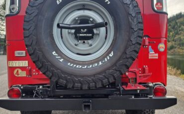Toyota-land-cruiser-fj40-1972-red-8