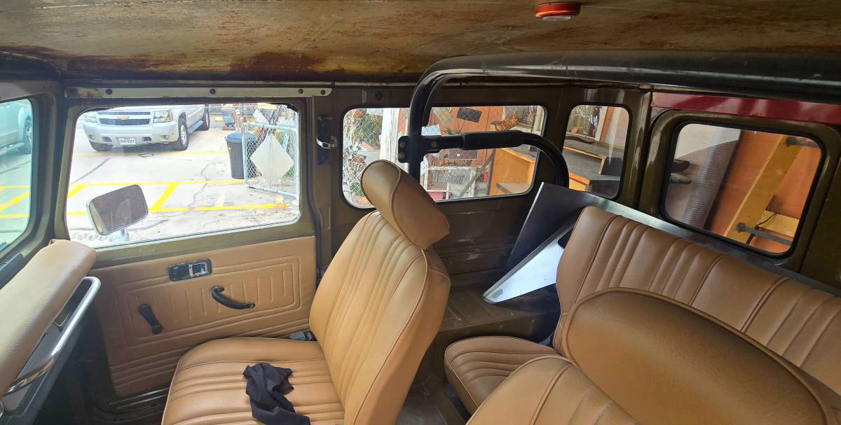 Toyota-land-cruiser-fj40-1976-green-11