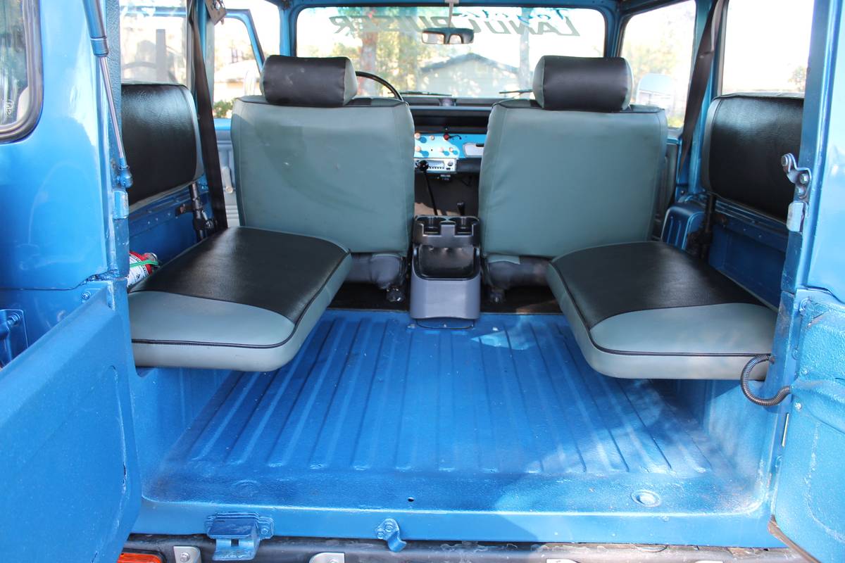 Toyota-land-cruiser-fj40-1981-blue-18
