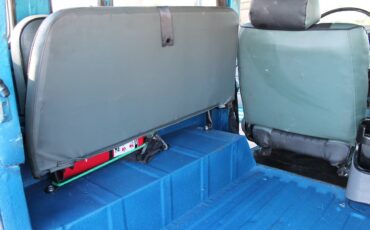 Toyota-land-cruiser-fj40-1981-blue-19