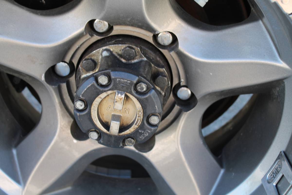 Toyota-land-cruiser-fj40-1981-blue-21