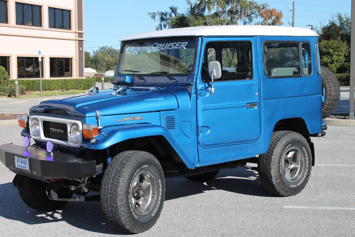 Toyota-land-cruiser-fj40-1981-blue-6