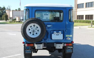 Toyota-land-cruiser-fj40-1981-blue-8