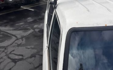 Toyota-land-cruiser-fj62-1989-white-10