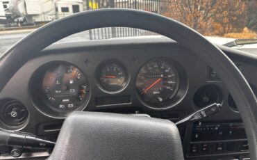 Toyota-land-cruiser-fj62-1989-white-4