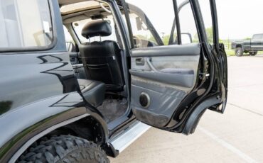 Toyota-land-cruiser-fj80-1993-black-1