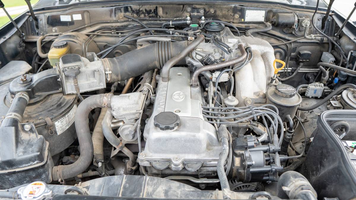 Toyota-land-cruiser-fj80-1993-black-11