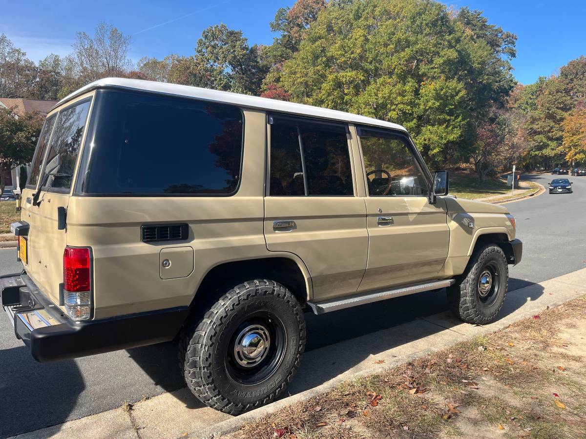Toyota-land-cruiser-prado-diesel-1992-brown-12