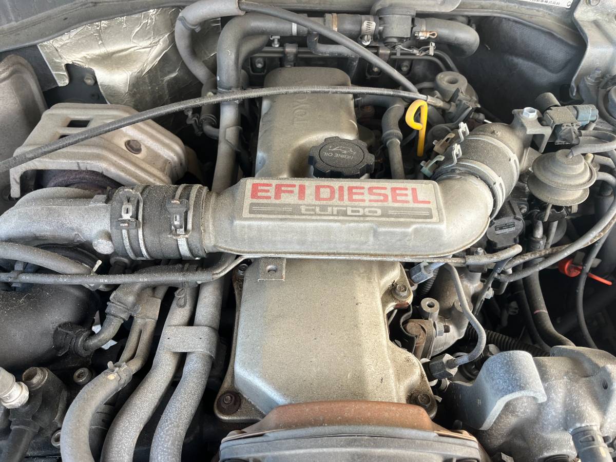 Toyota-land-cruiser-prado-diesel-1992-brown-3