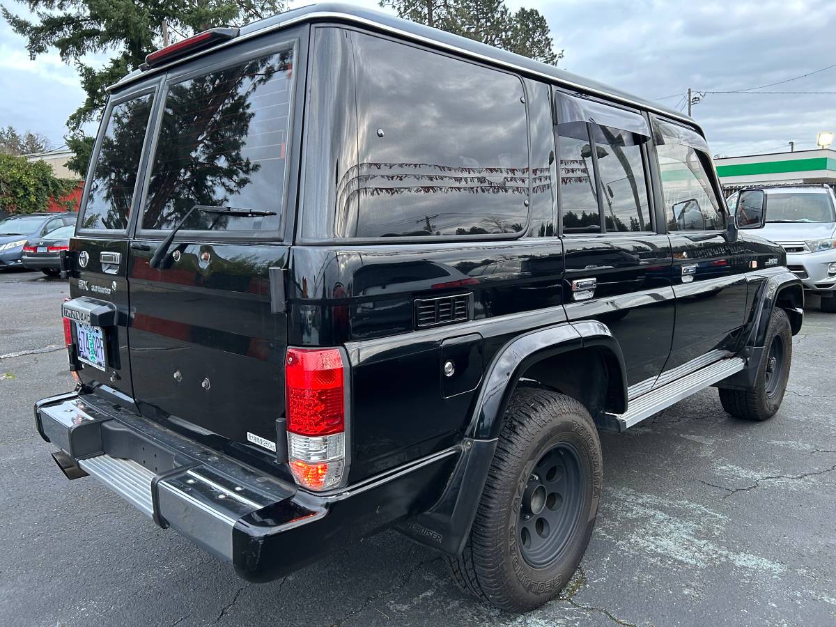 Toyota-land-cruiser-prado-diesel-1994-1