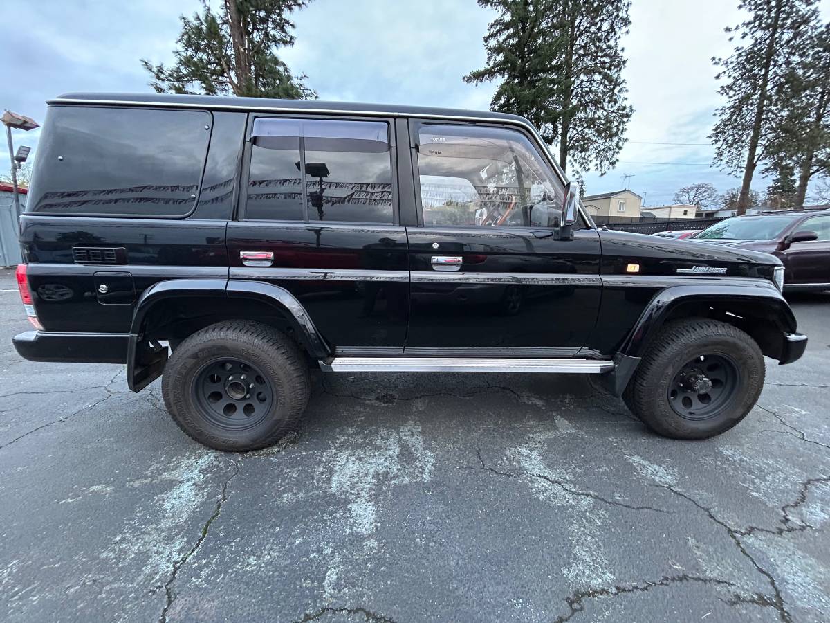 Toyota-land-cruiser-prado-diesel-1994-8