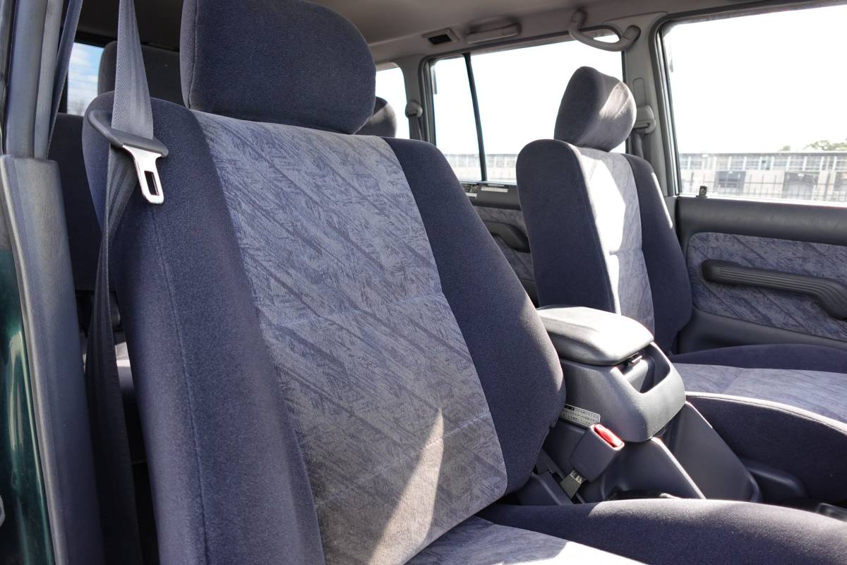 Toyota-land-cruiser-prado-diesel-1996-green-15