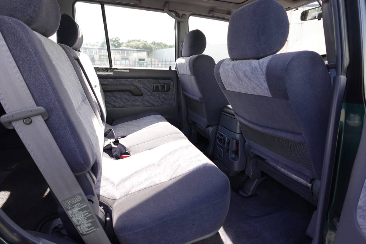 Toyota-land-cruiser-prado-diesel-1996-green-16