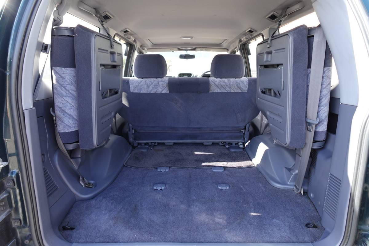 Toyota-land-cruiser-prado-diesel-1996-green-17