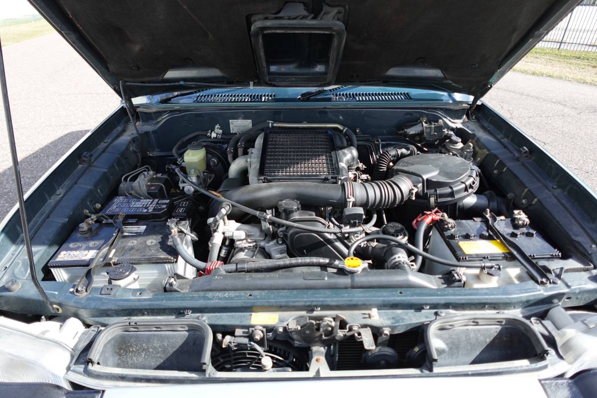 Toyota-land-cruiser-prado-diesel-1996-green-18