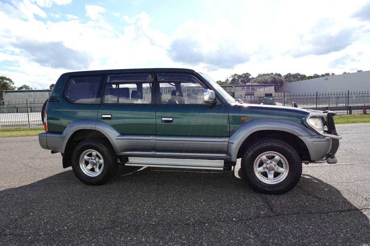 Toyota-land-cruiser-prado-diesel-1996-green-5