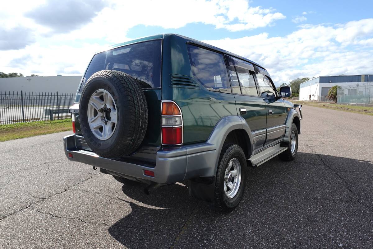Toyota-land-cruiser-prado-diesel-1996-green-7