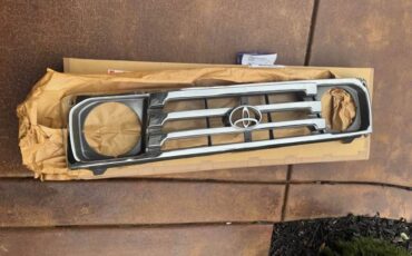 Toyota-landcruiser-diesel-1992-white-10