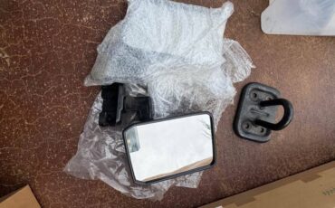 Toyota-landcruiser-diesel-1992-white-14