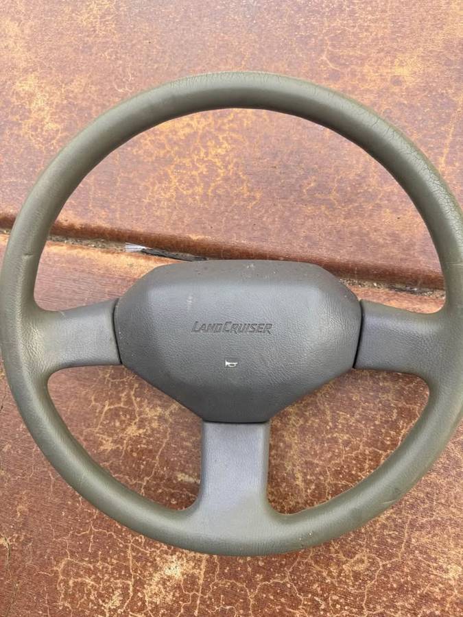 Toyota-landcruiser-diesel-1992-white-9