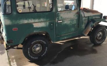 Toyota-landcruiserland-cruiser-1976-green-7