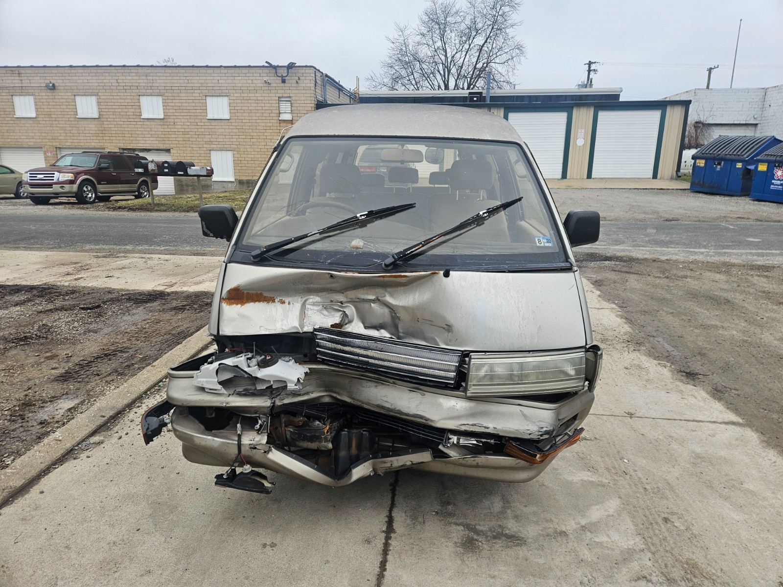 Toyota-masterace-1990-Minivan-1