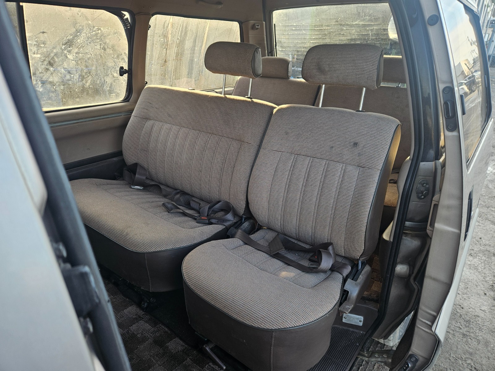 Toyota-masterace-1990-Minivan-16