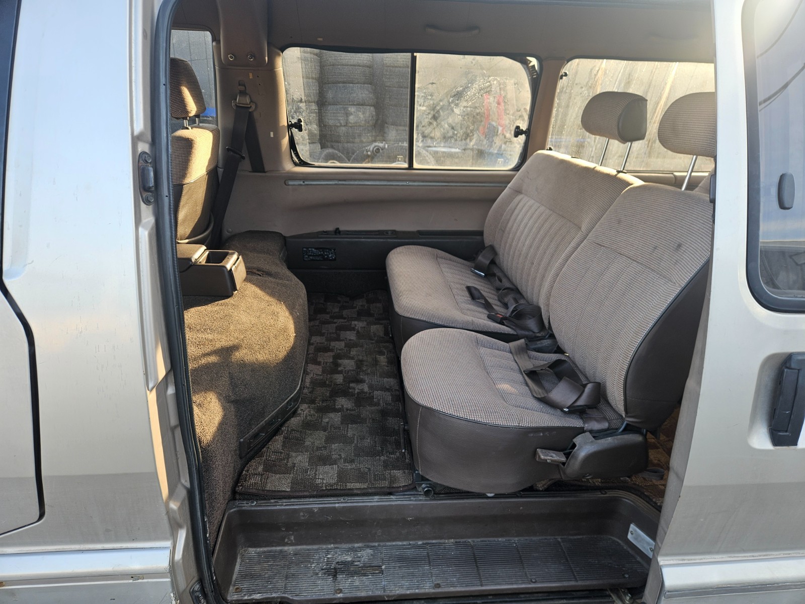 Toyota-masterace-1990-Minivan-18