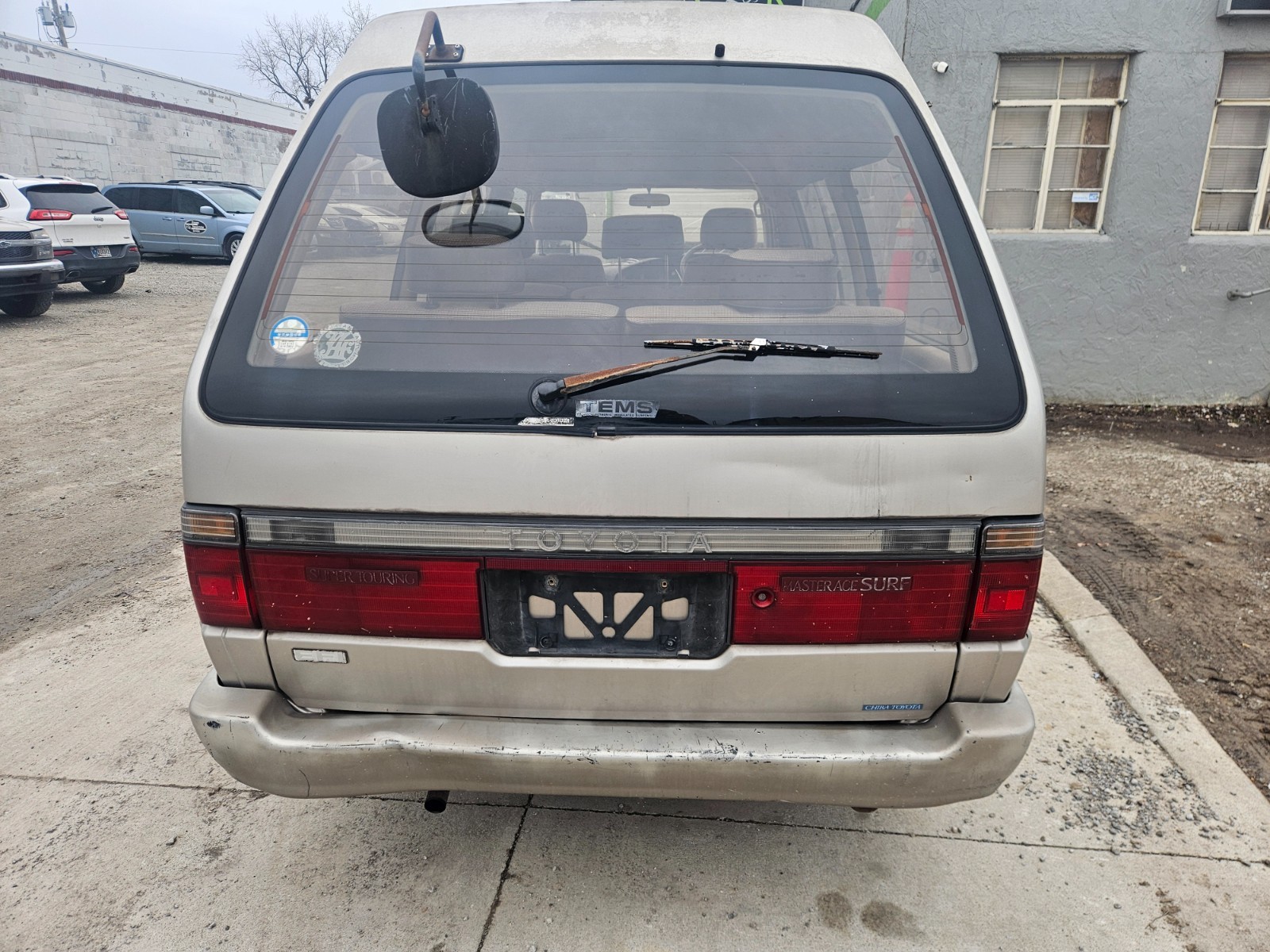 Toyota-masterace-1990-Minivan-4