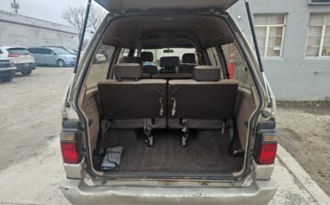 Toyota-masterace-1990-Minivan-6