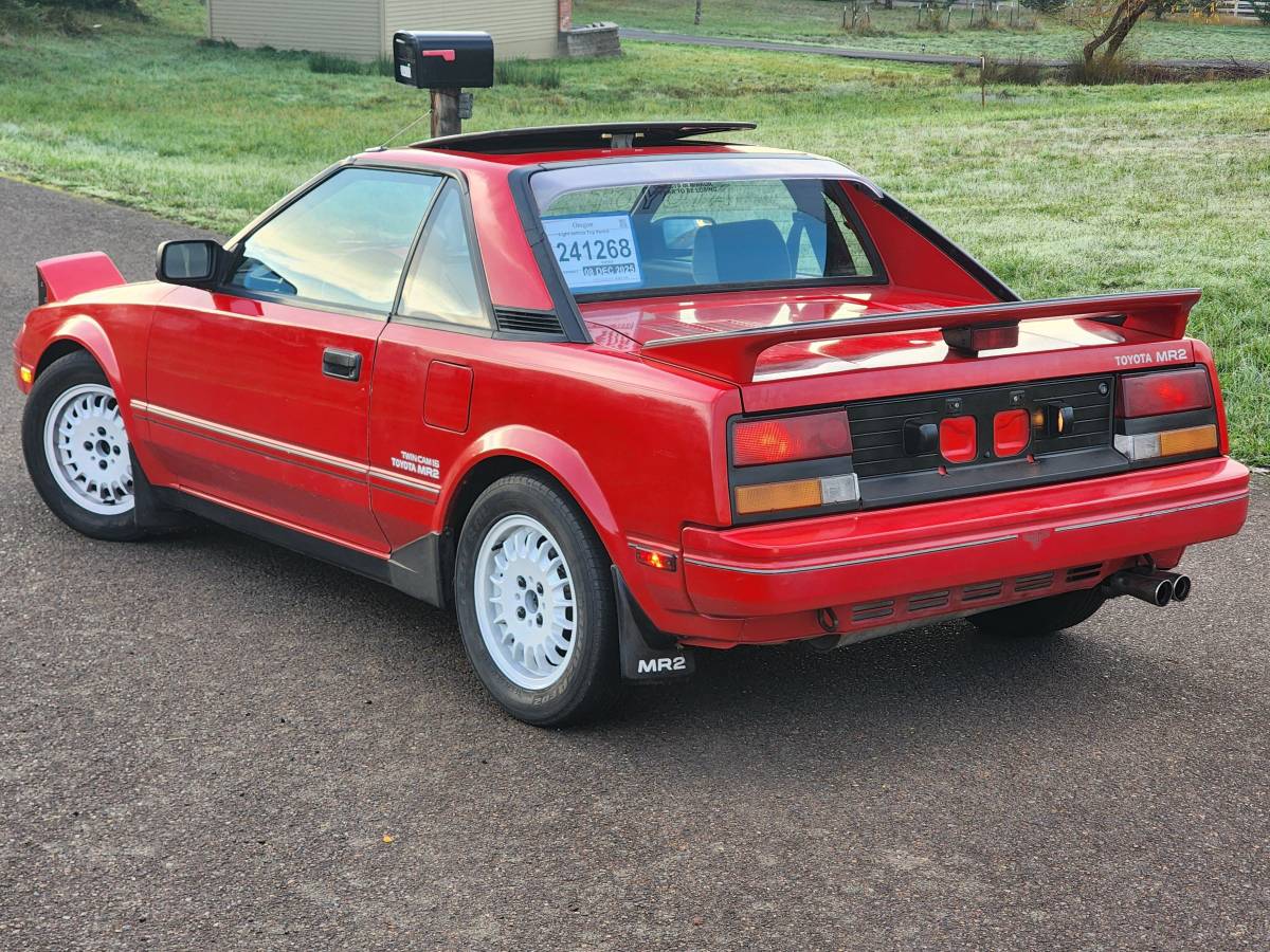 Toyota-mr2-1986-red-8