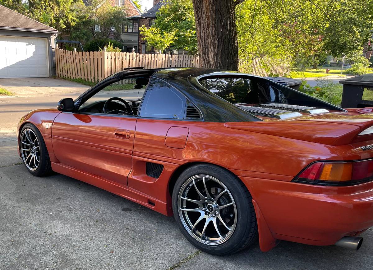 Toyota-mr2-turbo-1991-orange-7