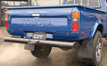Toyota-pick-up-1982-blue-4