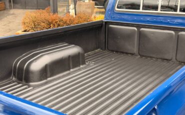 Toyota-pick-up-1982-blue-8