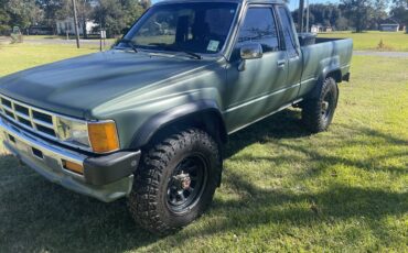 Toyota-pick-up-1986-red-5