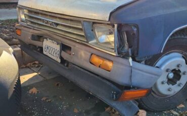 Toyota-pick-up-1988-white-4