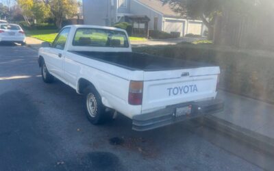 Toyota pick-up pk hilux 1990