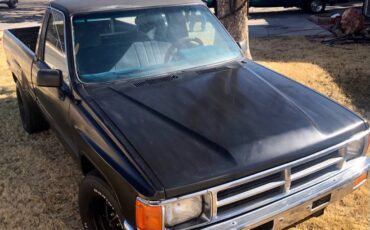 Toyota-pick-up-std-1988-black-10